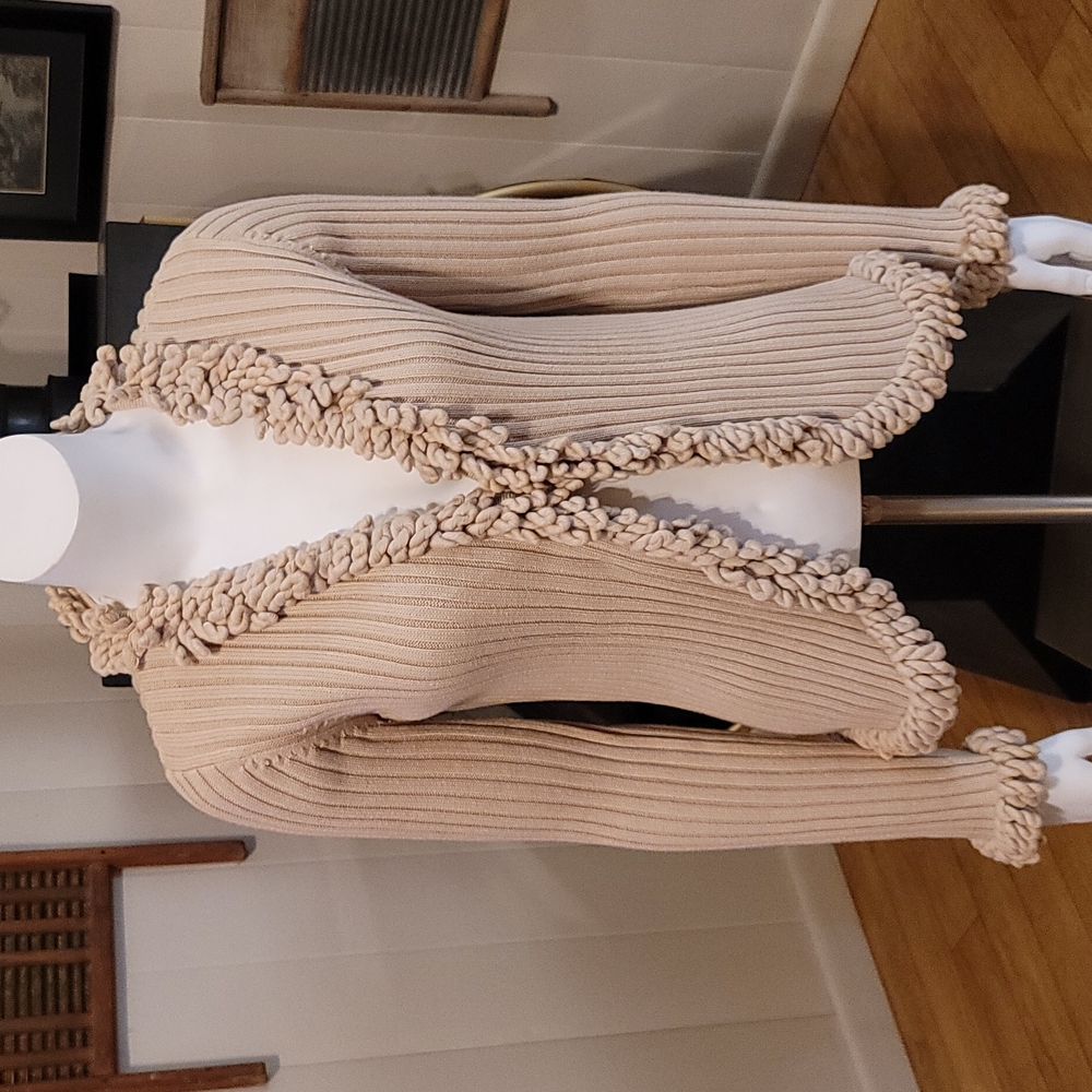 Gorgeously Unique Poodle Collar, Cuff and Front Trim Ribbed Cardigan S/M
